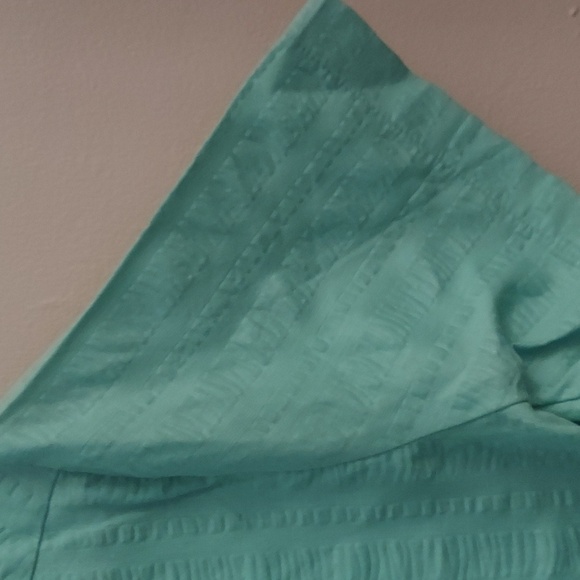 Improved Living Green Textured Blouse - Picture 5 of 10